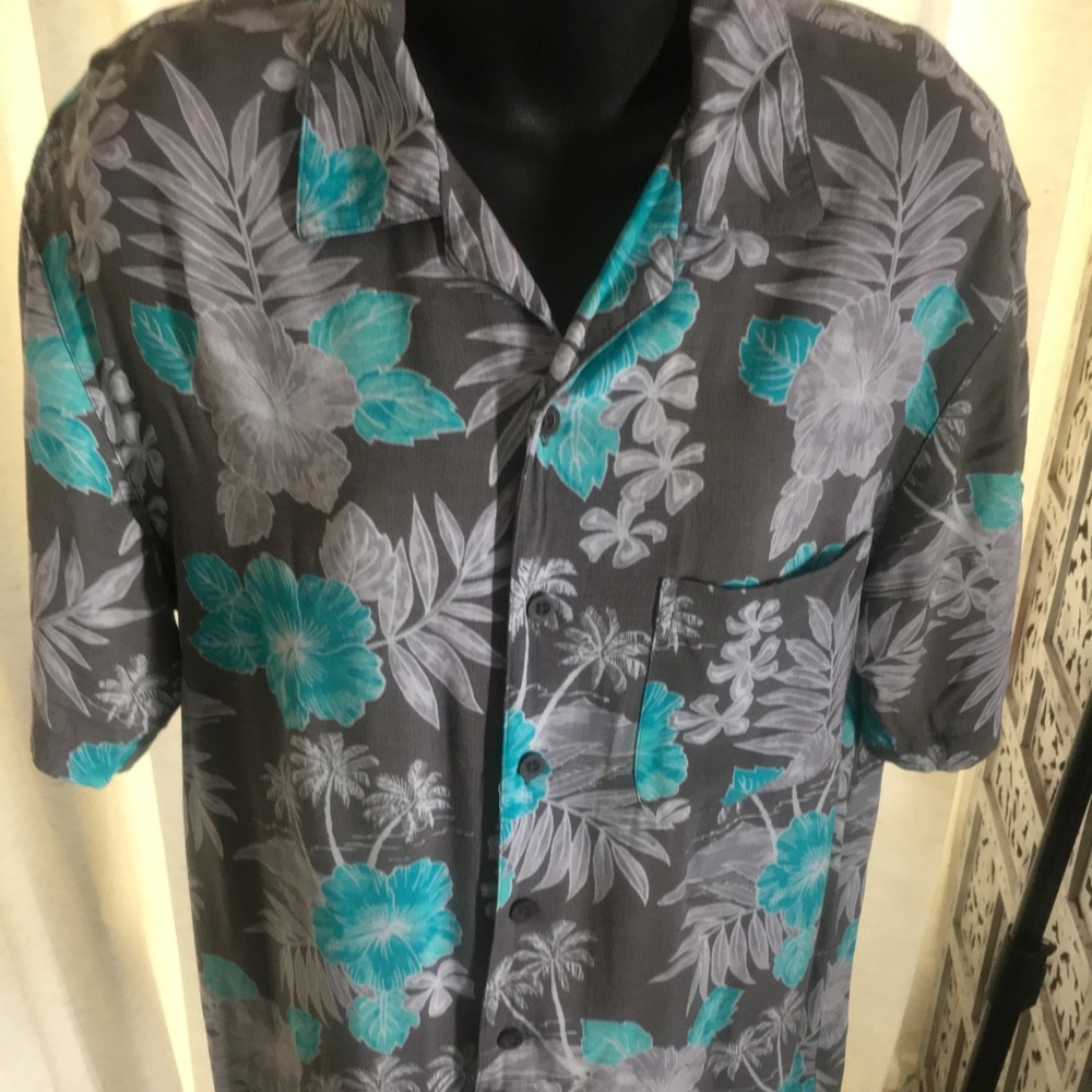 Pre-Owned George Button Down Boys Shirt. (S)34-36.